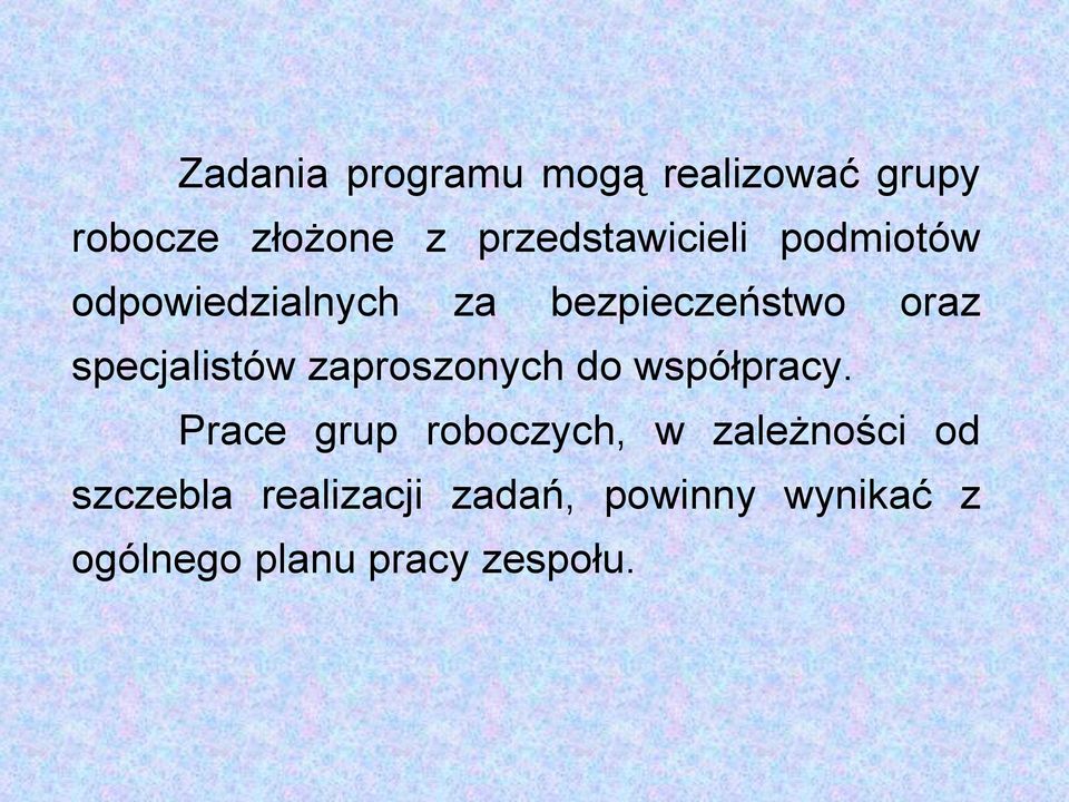 specjalistów zaproszonych do współpracy.