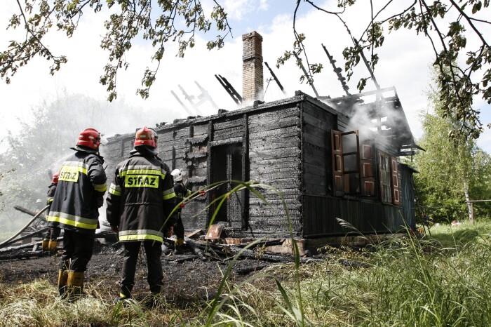 Bezpiecznie w domu gaz, ulatnianie się gazu może spowodować groźne dla zdrowia, a nawet dla życia zatrucie organizmu każdego człowieka, ponadto może doprowadzić do wybuchu woda