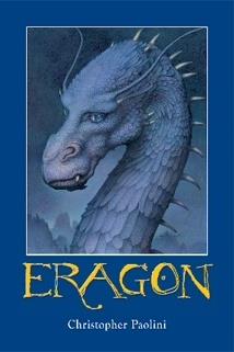 Christopher Paolini Eragon powieść fantasy / przygodowa Powieść będąca pierwszym tomem cyklu dla zachłannych czytelników otwiera dopiero możliwość przeczytania całej serii