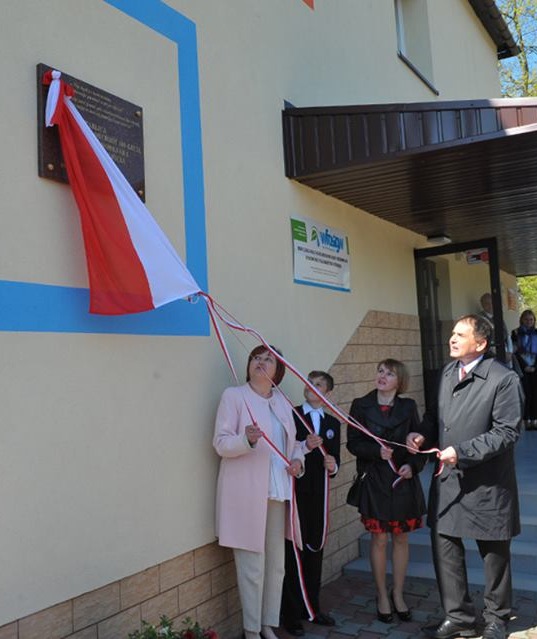 wracać do chwil, które pozostają w naszej pamięci na zawsze stały się mottem obchodzonego w tym roku Jubileuszu Stulecia istnienia Szkoły Podstawowej nr 2 im.