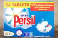 1079. Persil Universal Tabs 12p /24szt Angielskie kapsułki do prania, uniwersalne 24szt, 720g 4 szt w kartonie 12,99 PLN 1081.