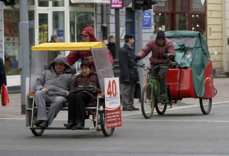 1. Droga dla rowerów Dotychczas drogi dla rowerów były dostępne dla pojazdów jednośladowych.