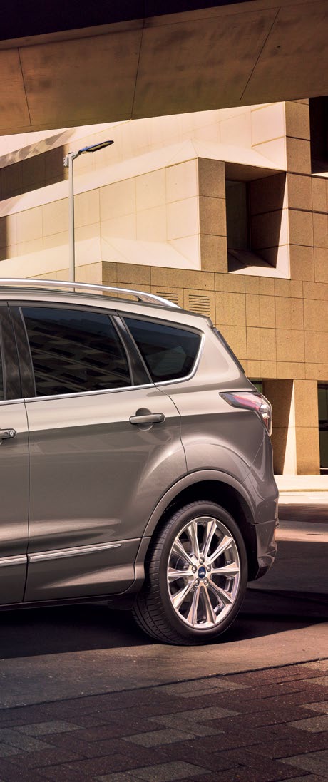 NOWY FORD KUGA VIGNALE Pakiety wyposażenia Pakiet Driver Assistance (AB1BH) Active City Stop (ACS) - system zapobiegający kolizjom przy małych prędkościach, aktywny do prędkości max.