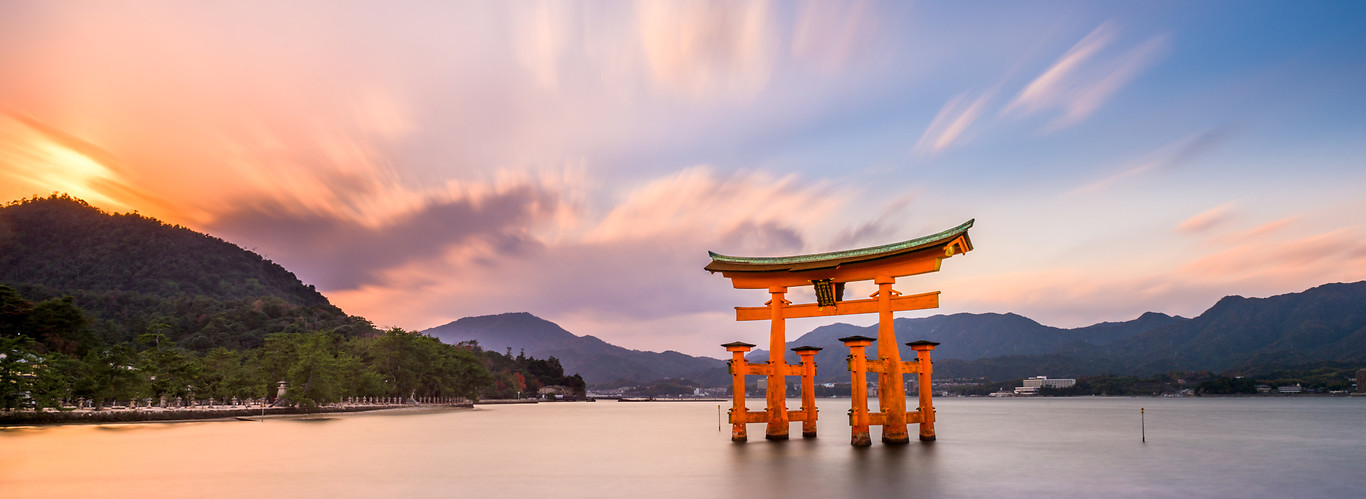 JAPONIA - SKARBY KRAJU WSCHODZĄCEGO SŁOŃCA Wyrusz w cudowną podróż przez niesamowitą Japonię.