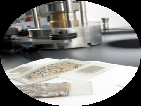 KEMTECH III Kemtech III geologiczna maszyna docierająca Urządzenie Kemtech III jest w stanie bardzo dokładnie docierać i polerować bardzo cienkie próbki (30 micronów) montowane na szkiełkach.