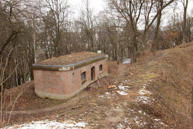 Twierdzy Przemyśl w latach 1897-1899. Uzbrojony był w 2 km Skoda M.