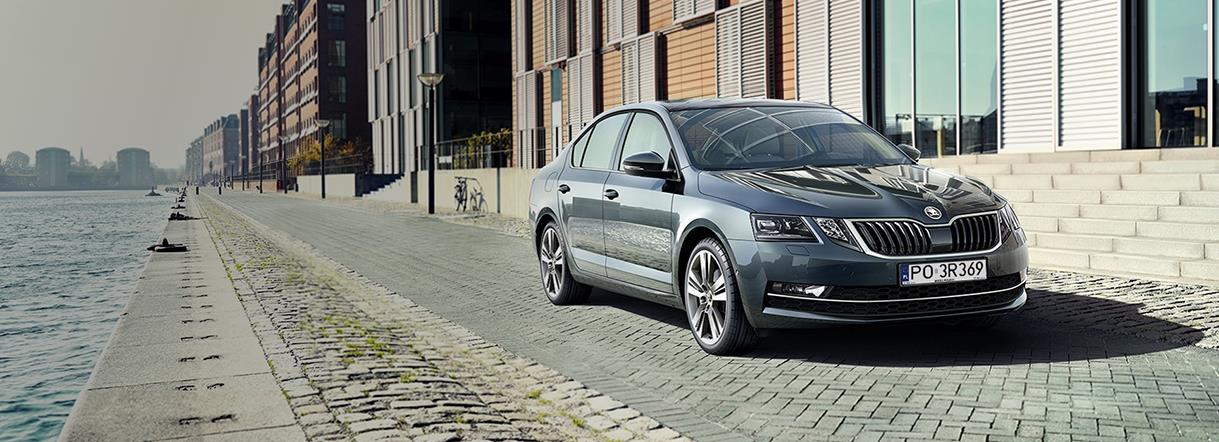 O3XST18171701D k ŠKODA OCTAVIA ROK MODELOWY 2018 Upust 1000 zł albo pakiet przeglądów w standardzie** www.skoda-auto.pl/nowaoctavia ACTIVE AMBITION DRIVE STYLE 1.