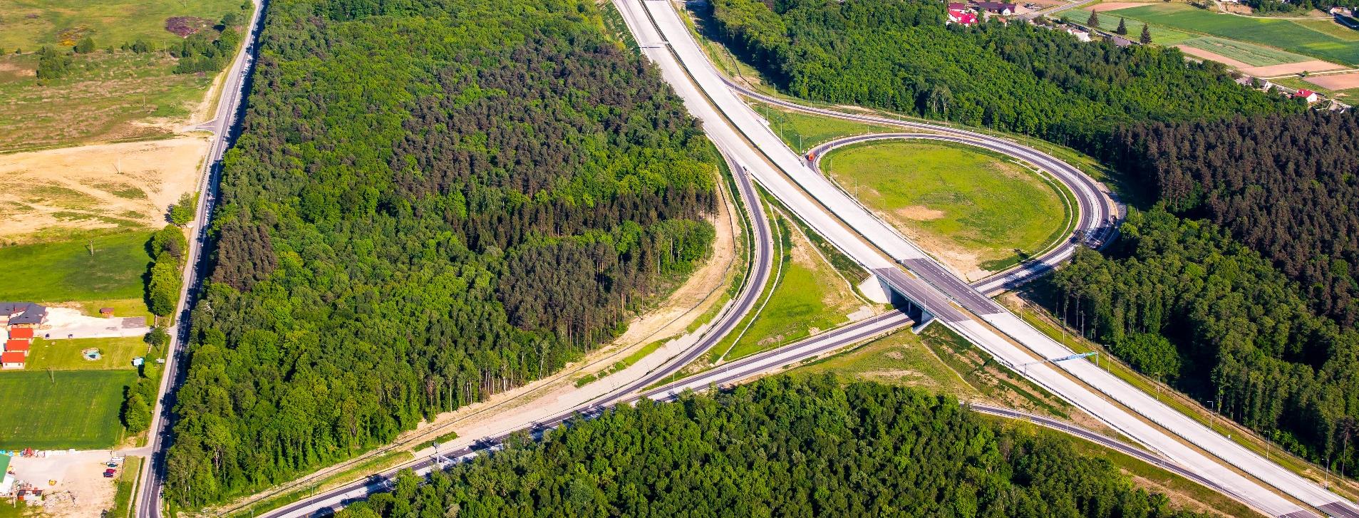 Budowa autostrady A-4 Rzeszów Korczowa Długość: 88,2 km - zadanie podzielone na 3 odcinki realizacyjne Odcinek Rzeszów-Jarosław w budowie z planowanym