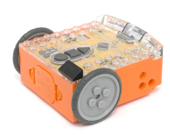 EdPrzygoda 1 EdSpychacz EdSpychacz jest zdalnie sterownym spychaczem z klocków LEGO, który używa dwóch robotów Edison połączonych ze sobą I klockami lego (zestaw 42032).