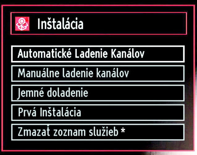 Stlačením tlačidla OK na diaľkovom ovládači pokračujte a na obrazovke sa zobrazí nasledujúca správa: Inštalácia Stlačte tlačidlo MENU a vyberte Inštaláciu pomocou tlačidiel a Stlačte tlačidlo OK a