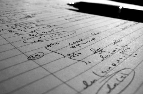 Związek teorii liczb z geometrią Gauss dowiódł, że n - kąt foremny można skonstruować wtedy i tylko wtedy,