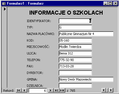 Rysunek 49 6. Korzystając z narzędzia, wpisz tytuł formularza INFORMACJE O SZKOŁACH, dobierając rozmiar czcionki.