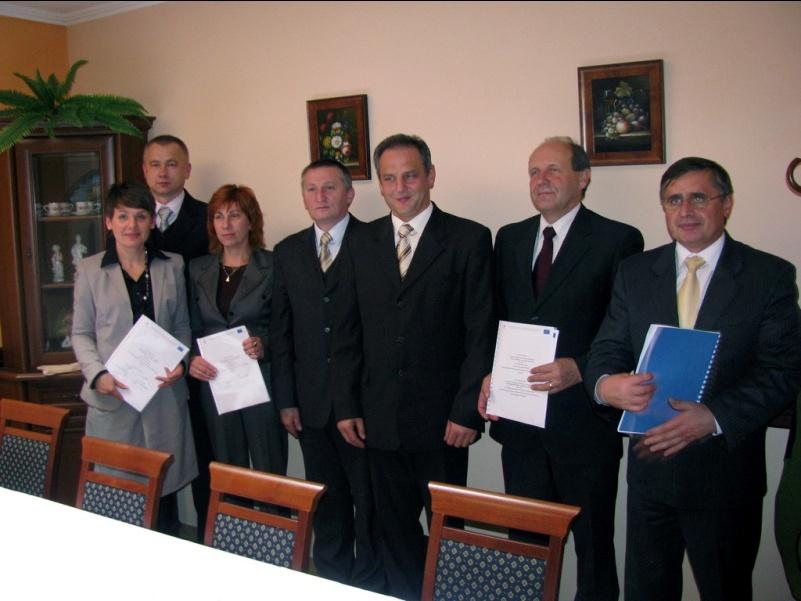 11.2007-10.2008 r.- nawiązanie współpracy i przygotowanie wspólnego projektu, 30.10.2008 r. złożenie wniosku aplikacyjnego, 14.10.2009 r.