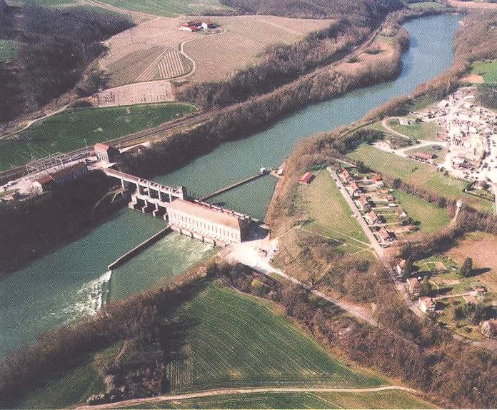 Stopień wodny Chancy Pougny (Francja Szwajcaria) Rzeka Rodan Wykorzystany potencjał hydroenergetyczny Rejon Rhone - Alpes Ok 90% Stopień