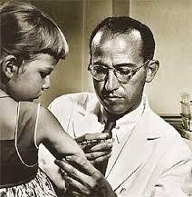 Jednak po podaniu szczepionki u niektórych dzieci wystąpiły objawy paraliżu.