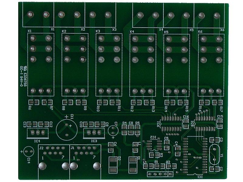 PROJEKT AUTOMATYKI DOMOWEJ 4.3. Płytka drukowana Płytka drukowana dla aplikacji przekaźnika UNIV 1.0.2.