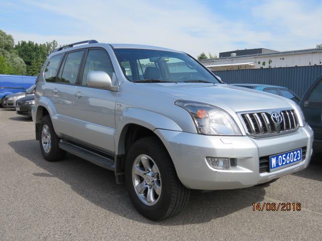 TOYOTA LAND CRUISER (PRADO) Asking price 23,000 (for diplomatic sale) 49,000km First registered in 2009 Very good condition