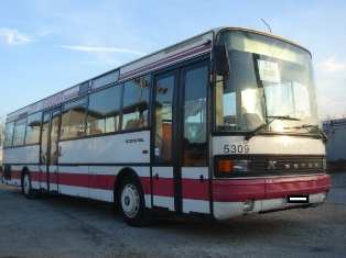 Marka Van Hool T 815 Rok produkcji 1993 Przebieg 658 000 km Silnik 11967 m3 Układ drzwi 1-1-0 Ilość miejsc 57 Miejsce postoju Dalików Ilość sztuk 8 Webasto, Podgrzewane lusterka, Szyberdach, Osłona