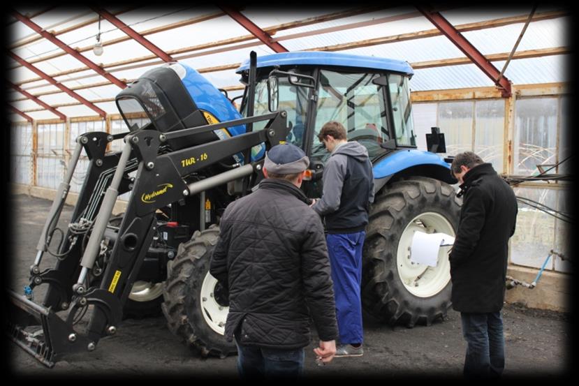 TECHNIK ROLNIK Ucząc się tego zawodu poznasz: - nowoczesne metody uprawy roślin i hodowli zwierząt - system podatkowy