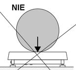 Ładunki na szalce rozmieszczać centralnie (błędy niecentrycznego ważenia określa norma PN-EN 45501 pkt 3.5 i 3.6.