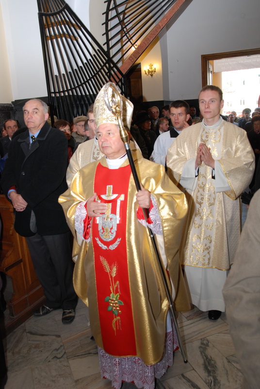 W kościele garnizonowym pod wezwaniem św. Stanisława, biskupa i męczennika, w Radomiu odbyły się główne uroczystości w Święto Niepodległości.