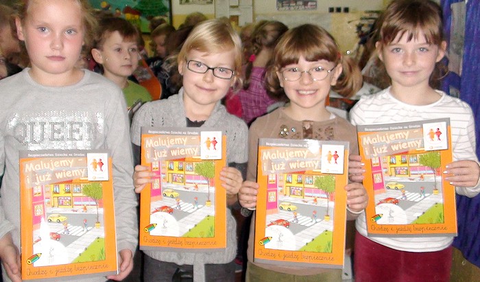 Podczas obchodów Międzynarodowego Święta Bibliotek Szkolnych rozstrzygnięto konkursy czytelnicze.