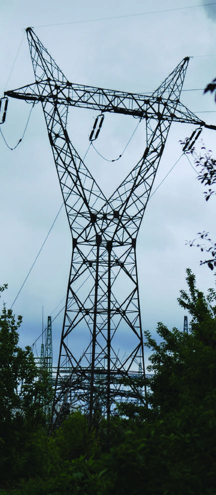 Ochrona środowiska - uwarunkowania prawne Hałas Pole elektromagnetyczne Modernizacja i rozbudowa linii elektroenergetycznej w zakresie oddziaływania na środowisko podlega ciągłej kontroli, aż do