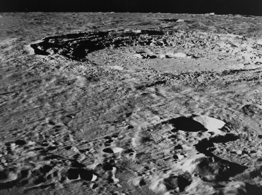 Astronomia Badania Układu Słonecznego Wykład V Badania bezpośrednie (np.: sondy kosmiczne, meteoryty itp.) Obserwacje form krajobrazu (budowa i ilość kraterów, wylewy magmy itp.