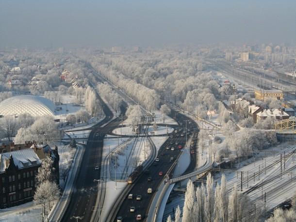 Zimowe utrzymanie dróg na terenie miasta Gdańska w sezonie 2016/2017 Zimowe utrzymanie dróg publicznych Za zimowe utrzymanie dróg publicznych na terenie miasta Gdańska (z wyłączeniem Obwodowej