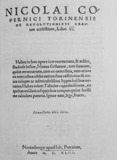 Mikołaj Kopernik w I rozdziale De Revolutionibus Orbium Coelestium (O obrotach sfer niebieskich) dokonał przeglądu wszystkich znanych wówczas teorii na temat ruchów planet.
