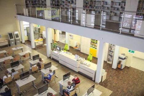 Przygotowanie gazetki informacyjnej na temat Tygodnia Bibliotek Głównym celem Tygodnia Bibliotek jest podkreślanie roli czytania i bibliotek w poprawie jakości życia, edukacji i zainteresowania