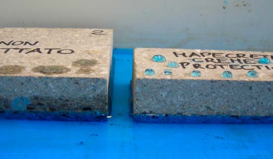 Zalety Doskonała redukcja absorpcji wody. Skuteczna ochrona przeciwko szkodliwemu działaniu soli odladzających. Doskonała odporność na alkalia. Dokładne wnikanie w głąb powierzchni betonowej.