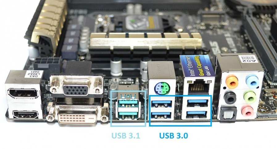 Złącza USB na płycie głównej USB 3.1 jest łatwe do rozpoznania po jasno turkusowym kolorze w stosunku do błękitnego USB 3.0. Specyfikacja USB 3.