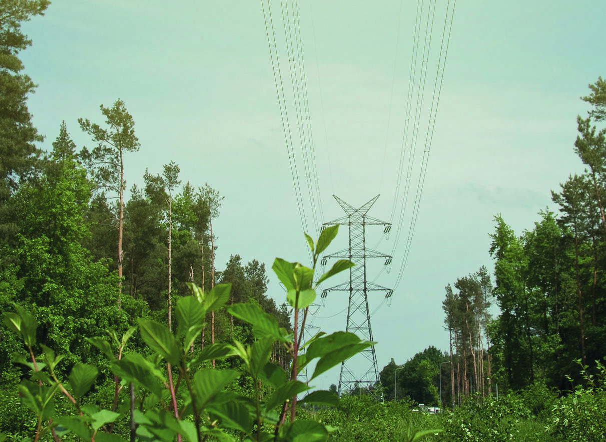 Inwestor: Polskie Sieci Elektroenergetyczne S.A. ul. Warszawska 165 05-520 Konstancin Jeziorna sekretariat@pse.pl www.pse.pl Wykonawca: DALEKOVOD POLSKA S.A. ul. Wiertnicza 107 02-952 Warszawa tel.