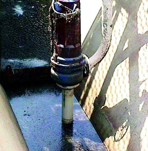 Gama S - pompy zatapialne Zastosowania lekkie Żeliwo Wirnik z wirem swobodnym (cofnięty) Wolny przelot Ø0-00 mm Wolnostojąca lub mocowana na szynie prowadzącej Podwójne uszczelnienie mechaniczne w