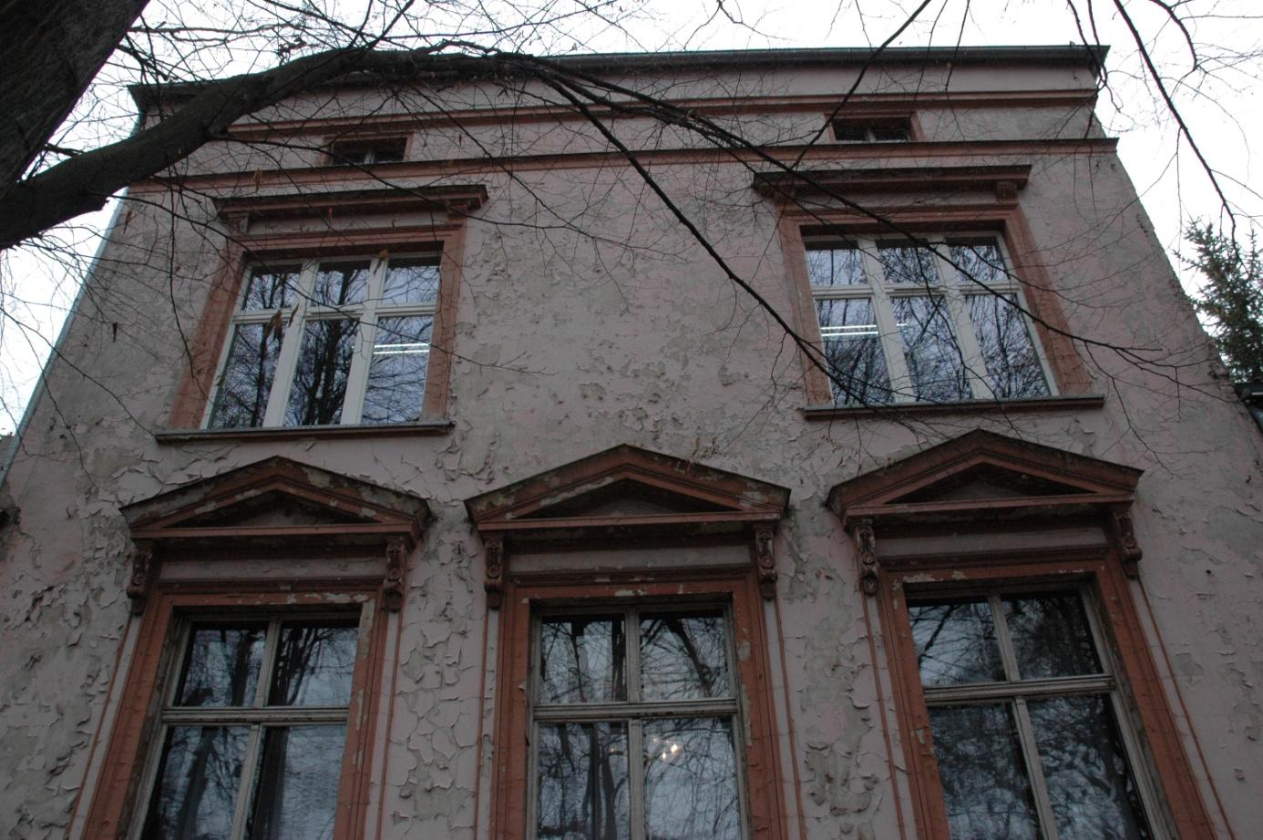 FOT.5. ELEWACJA PÓŁNOCNO-ZACHODNIA. FOT.