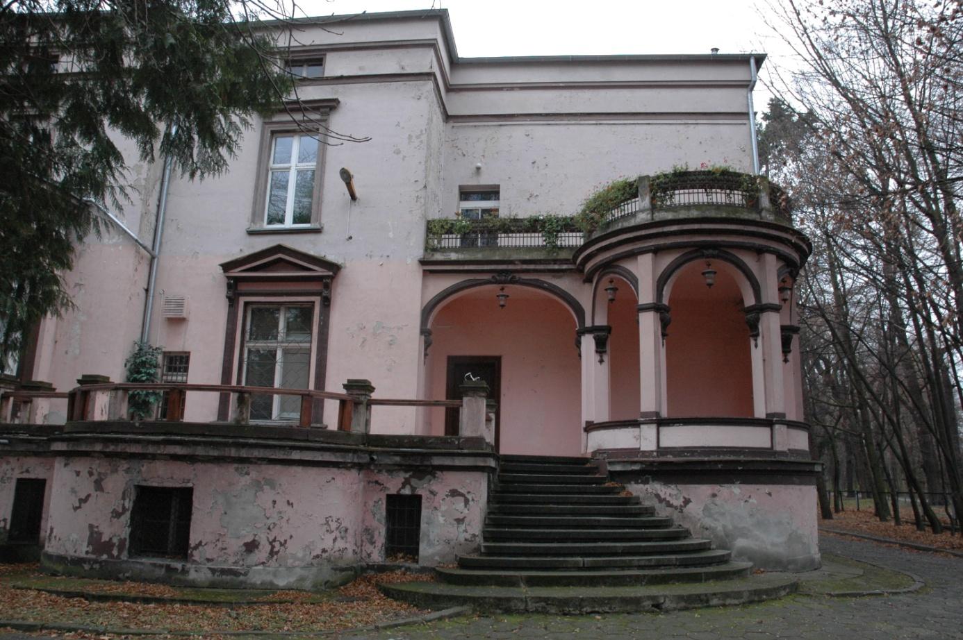 FOT.7. ELEWACJA PÓŁNOCNO-WSCHODNIA. FOT.