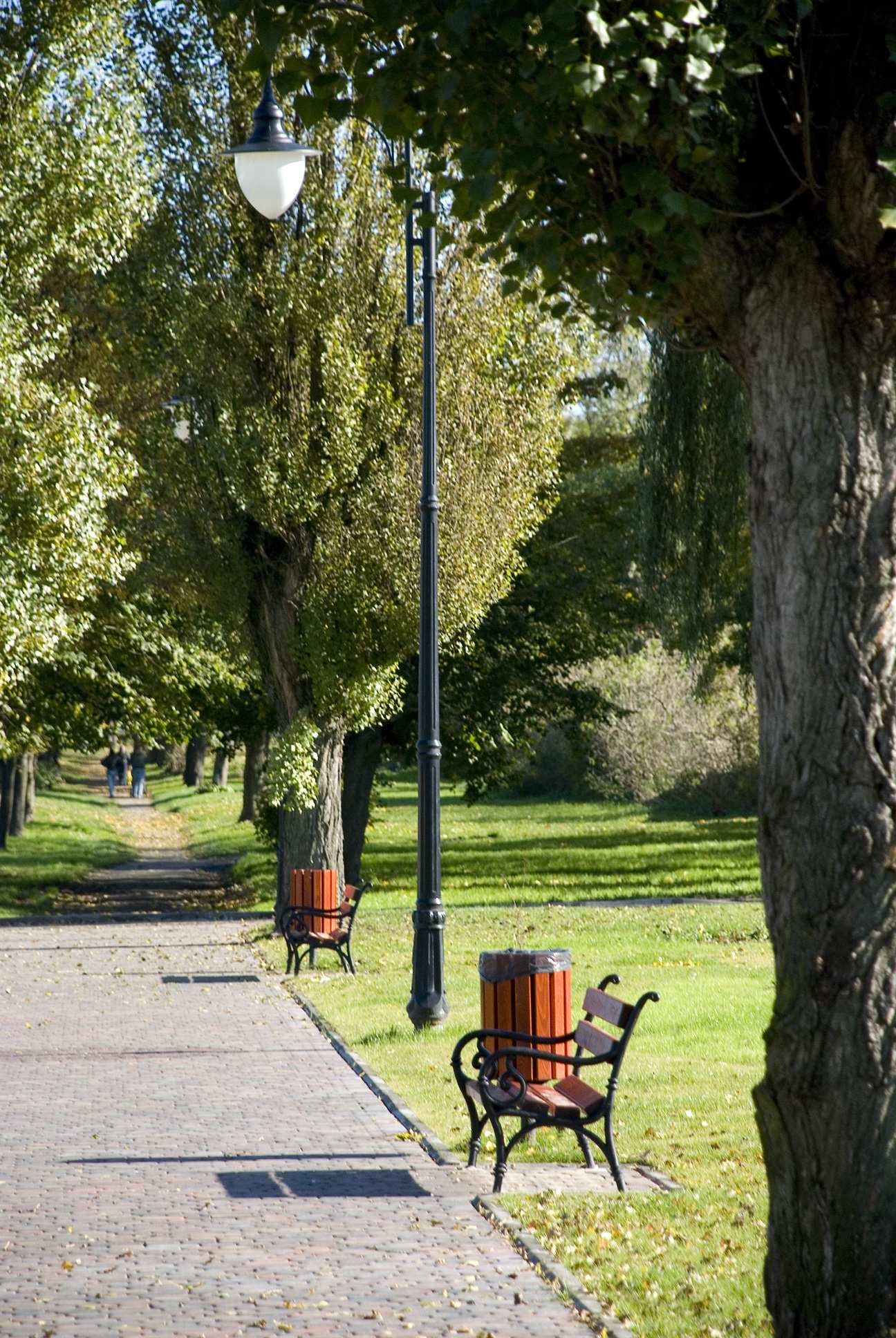 Lipnowskie Bulwary nad rzeką Mień zyskały nową estetykę oraz funkcjonalność drogową i rekreacyjną