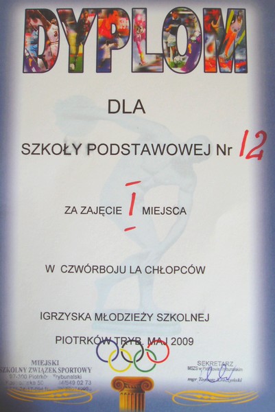 26 maja 2009 roku w Zelowie odbyły się Mistrzostwa Rejonu w Czwórboju Lekkoatletycznym chłopców. Nasi zawodnicy reprezentowali region i zajęli III miejsce.