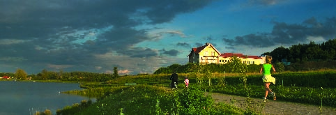 INFRASTRUKTURA KOMUNALNA połączenia z wodociągiem centralnym, podziemnych ujęć lokalnych eksploatowanych przez SNG (w tym jednego awaryjnego) oraz z ujęcia Unikom (osiedle Kokoszki).