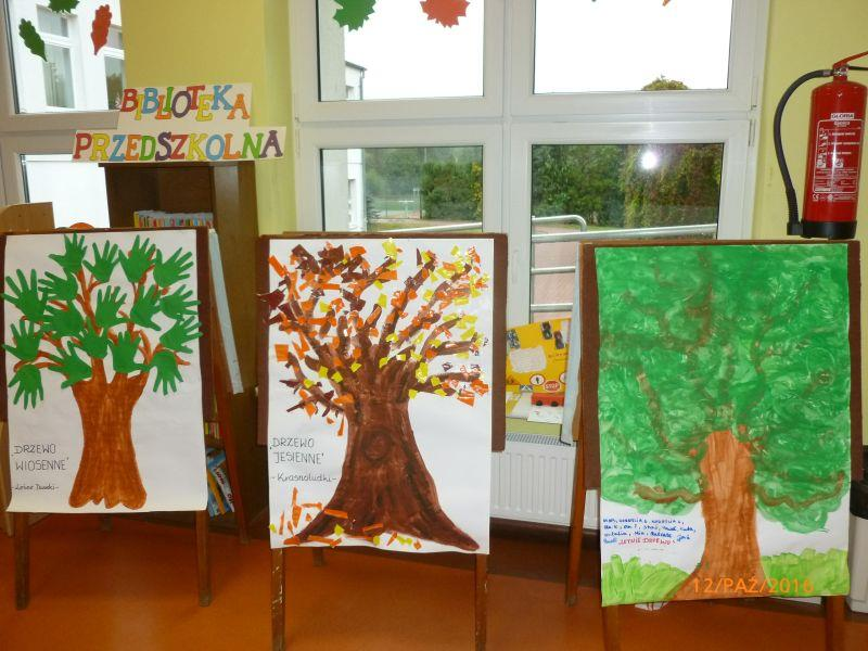 Dzień Drzewa 11 października w naszym przedszkolu odbył się Dzień Drzewa. Z tej okazji wszystkie dzieci przyszły ubrane na zielono.