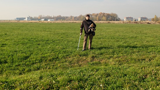 faktycznych cech butów Bellamont FG MID GTX, wrzuciłem najpotrzebniejsze rzeczy do torby i ruszyłem na włóczęgę z aparatem fotograficznym.