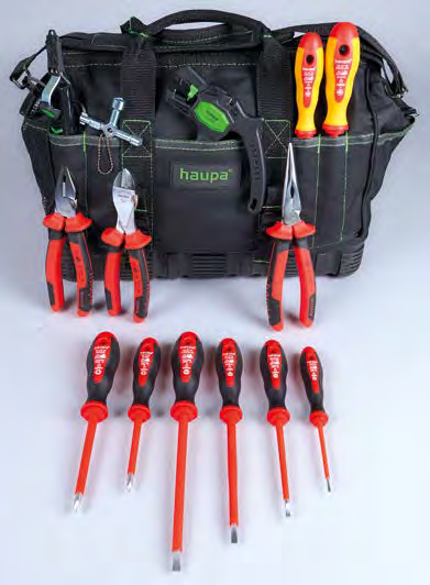 Torby ToolBag XL ToolBag XL Go Wzmocniony gumą, podwójny nit krzyżowy na duże obciążenia, odpinany pas naramienny, regulowany. 10 kieszeni zewnętrznych, 10 kieszeni wewnetrznych.