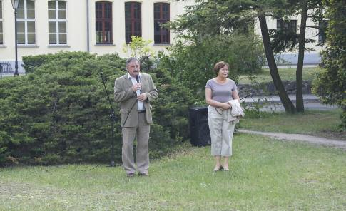 czwarta majówka Wydziału Leśnego Dnia 26 ma ja 2012 ro ku już po raz czwar ty od by ła się Ma - jów ka Wy dzia łu Le śne go.