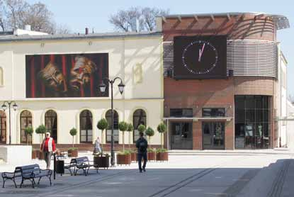 Adaptacja pomieszczeń po muzeum na potrzeby Kujawskiego Centrum Kultury W ramach projektu założono modernizację budynku, w którym znajdują Teatr Miejski, Biblioteka Miejska im.