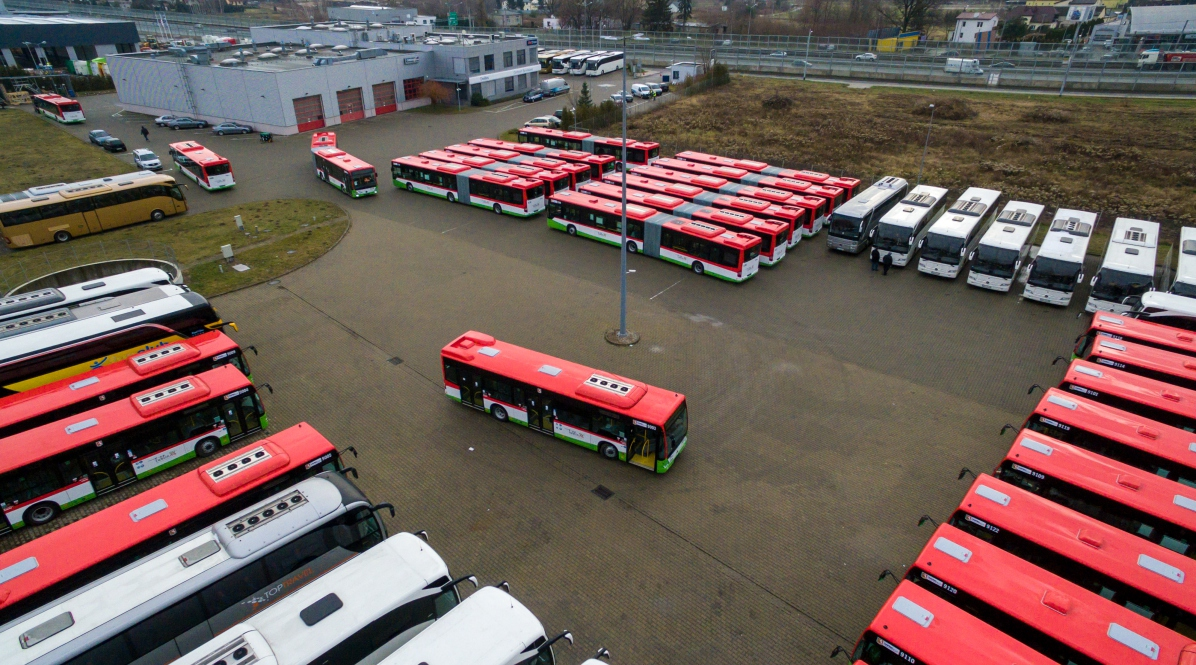 Aktualności Kolejne nowe pojazdy przyczynią się do wzrostu jakości świadczonych usług oraz komfortu podróży.