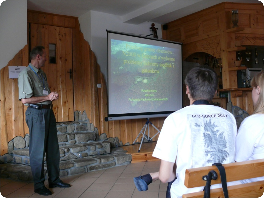 Niedziela: 01.09.2013 PROGRAM LETNIEJ SZKOŁY GEOINFORMACJI GEOGORCE 2013 Przełęcz Knurowska 01-07.09.2013 Od godzin porannych rejestracja uczestników na Przełęczy Knurowskiej (http://www.