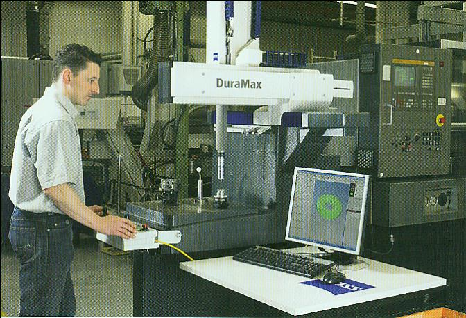 Przykład maszyny o konstrukcji wspornikowej Max masa mierzonych części 100kg Maszyna DuraMax firmy c.