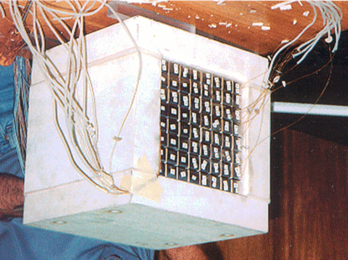Wyniki testów Prototyp złożony z 64 kanałów z systemami:» monitorowania sygnałów świetlnych (LED)»