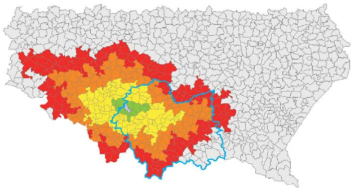 SPR dostępność drogowa Niska dostępność subregionu względem Krakowa (kilka gmin pozostaje w izochronie ponad 90 minut dojazdu do stolicy województwa).